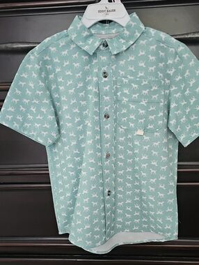 Eddie Bauer Mint Green Short-Sleeve Button-Down Shirt with White Animal Print